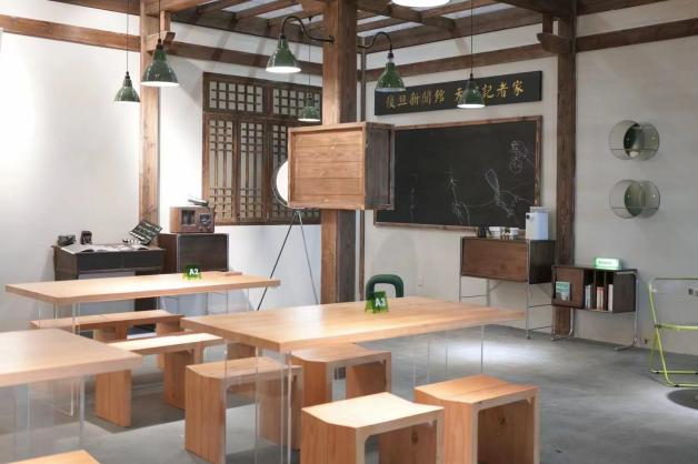 在飘雪影院影院，怎么“看戏”？